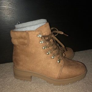 Women’s boots
